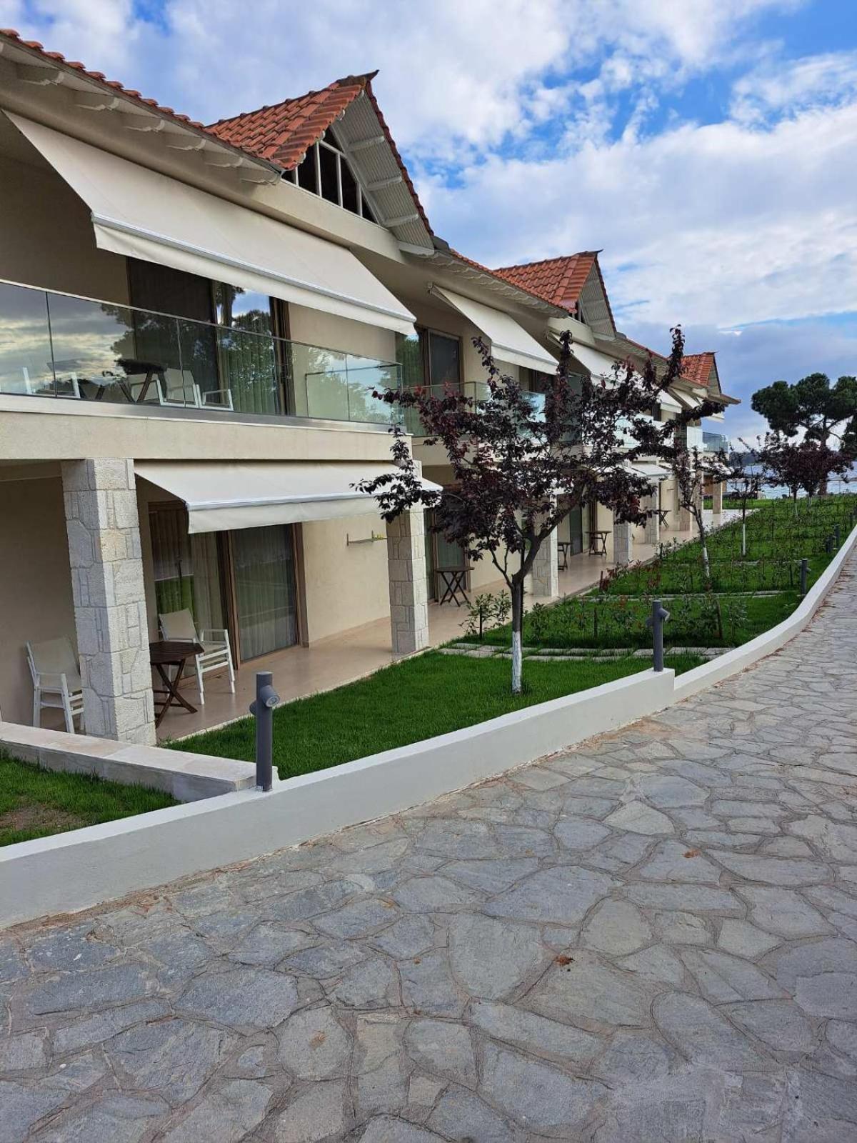 Haus Platanos Apartments & Bungalows By The Sea Vourvourou Exterior foto